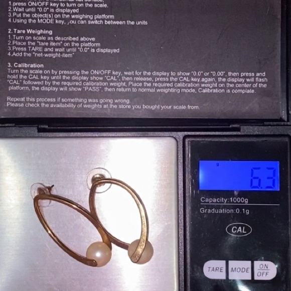 Vintage AVON Pearlesque Faux Pearl Hoop Pierced Earrings - Picture 10 of 10